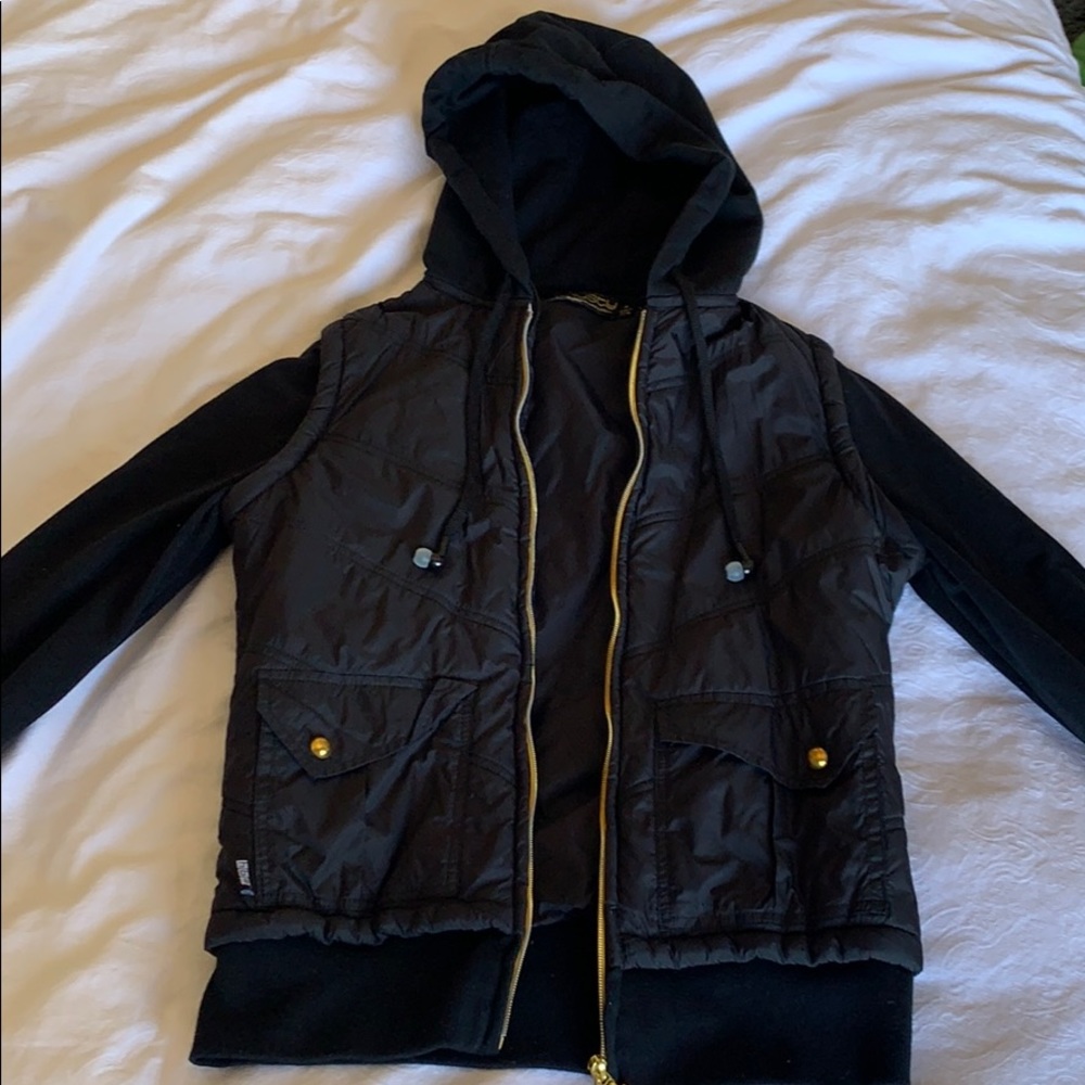 Rusty Jacket with built in headphones